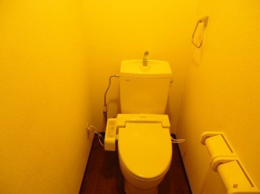 トイレ イ－ストリッチ