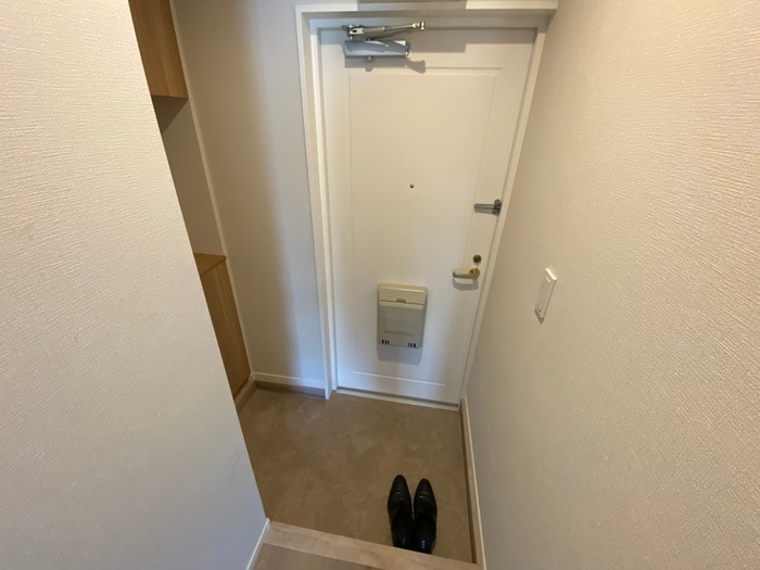 玄関 友ビル２号