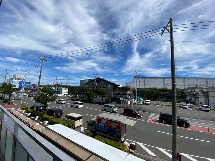 室内からの展望 友ビル２号