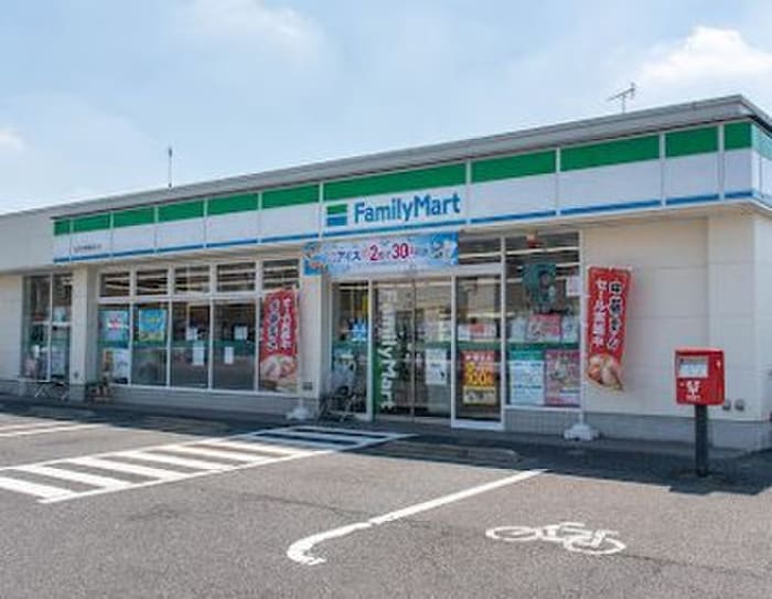ファミリ－マ－ト福生多摩橋通り店(コンビニ)まで312m メゾン・シ－マ