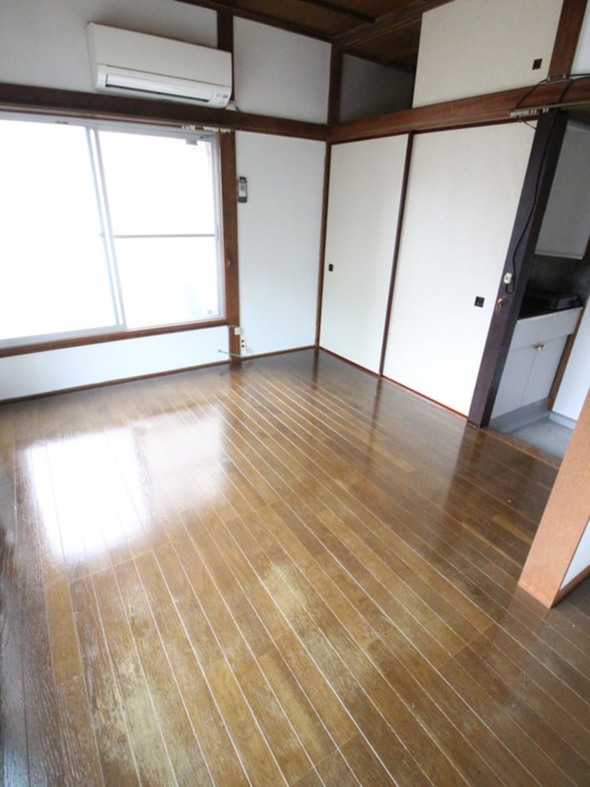 居室 ドゥエルさかえ