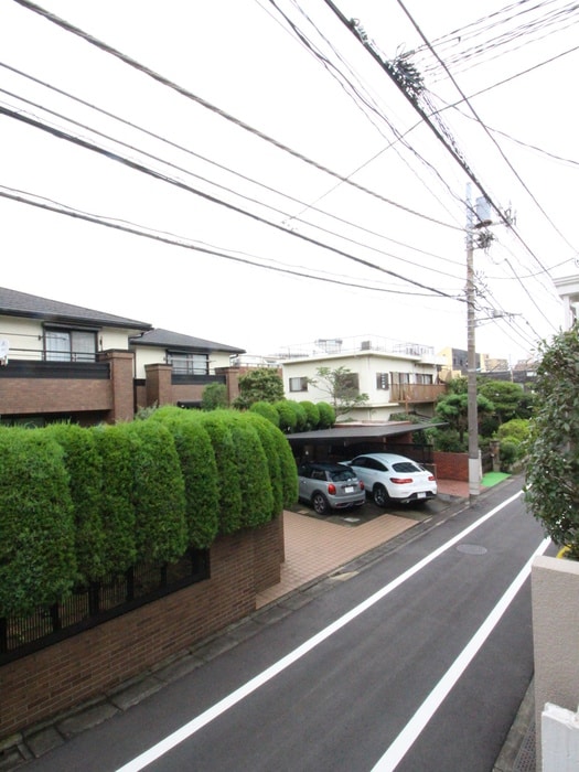 室内からの展望 ドゥエルさかえ