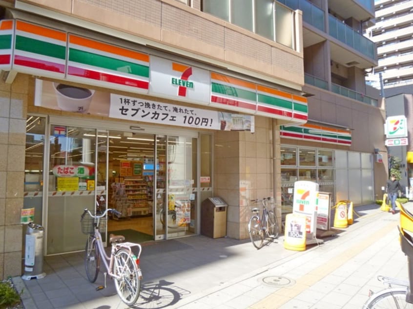 セブンイレブン板橋本町駅北店(コンビニ)まで170m ドミ－ル板橋本町