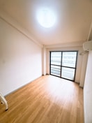 居室 ザ・サム・ハラ