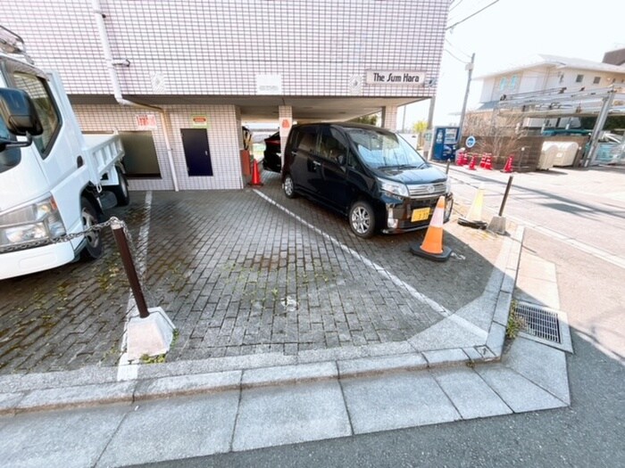 駐車場 ザ・サム・ハラ