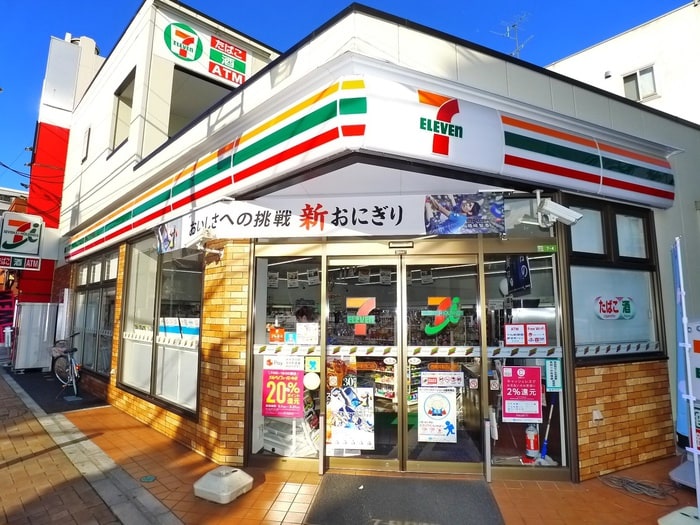 セブンイレブン(コンビニ)まで142m メゾン有賀