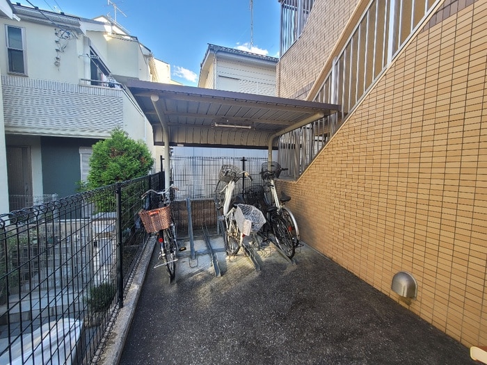 駐輪場 ボセジュ－ル武蔵関