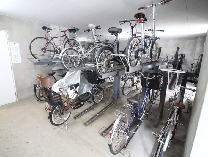 駐輪場 レジディア新川(405)
