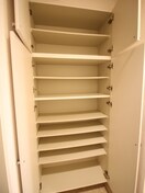 靴箱 レジディア新川(405)