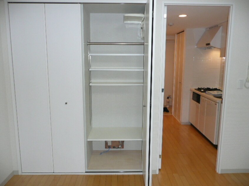 ロフト レジディア新川(405)