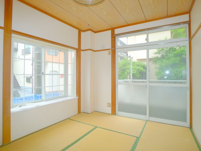 室内からの展望 伸光ハイム