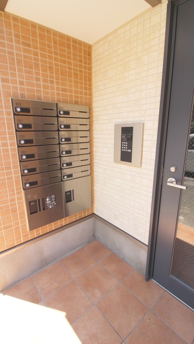 エントランス部分 ウィングガーデン東浦和