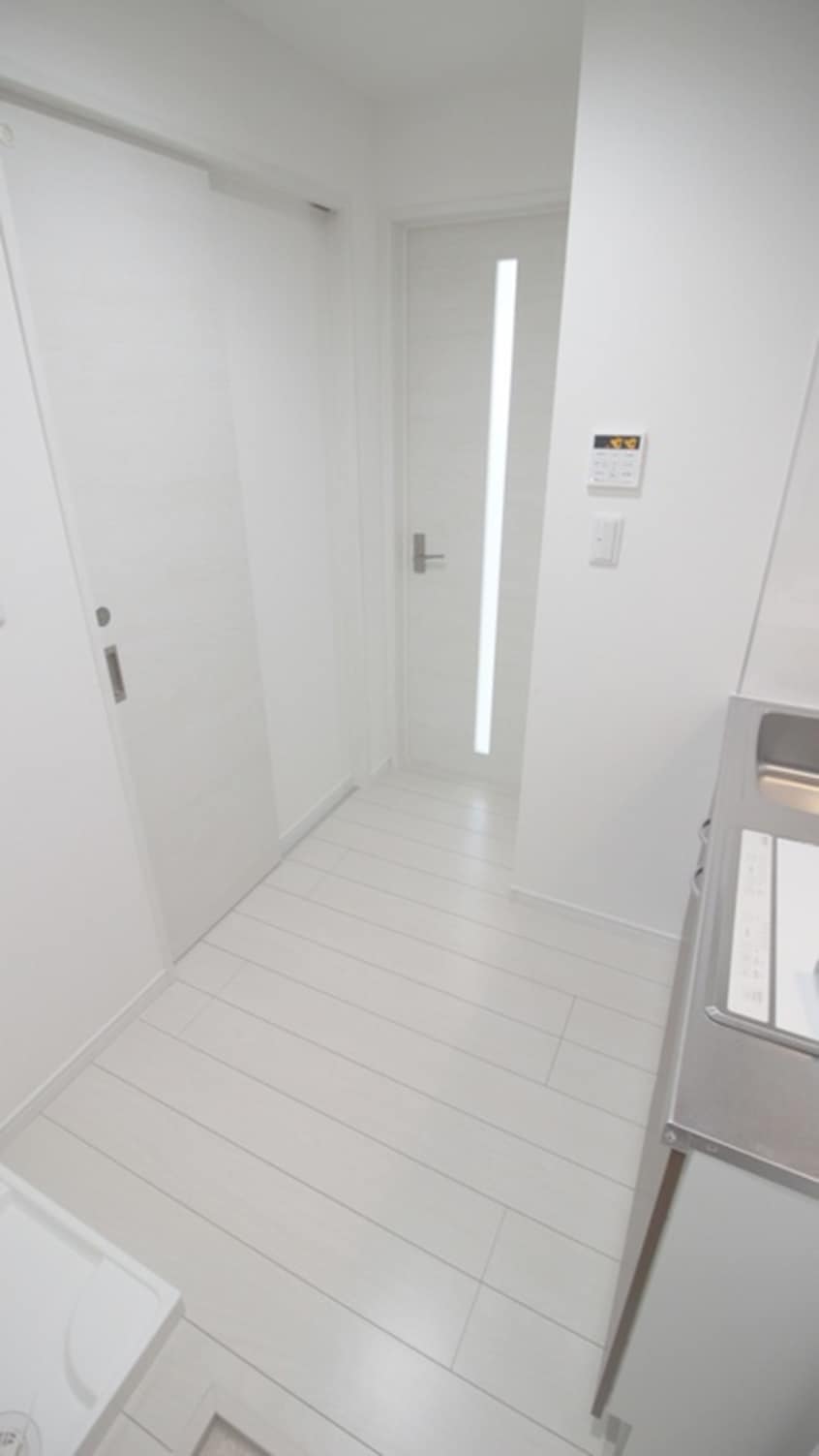 廊下 ウィングガーデン東浦和