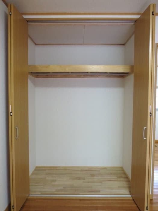 収納 レジデンス若草