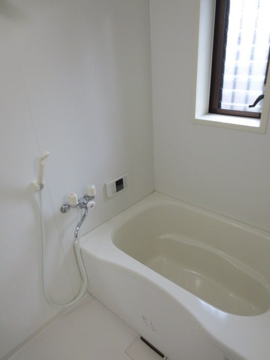 バス／シャワールーム等 レジデンス若草