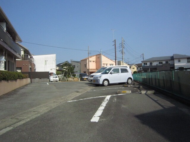 駐車場 シャトー酒匂