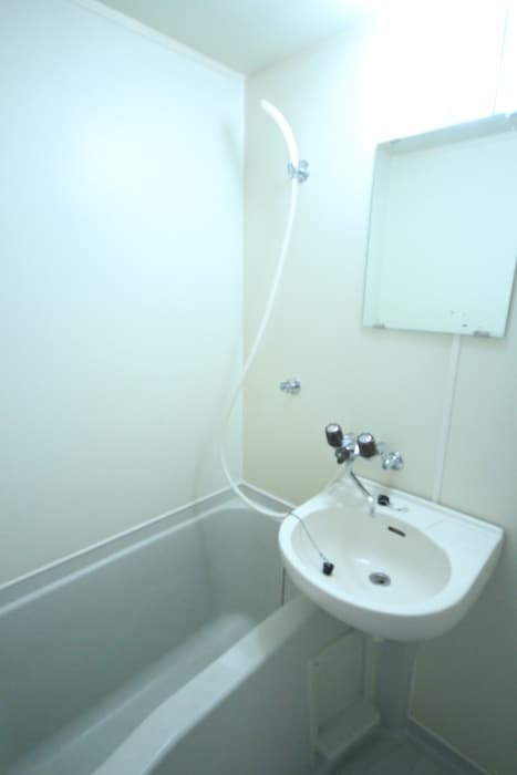 バス／シャワールーム等 フラワーハイツＢ