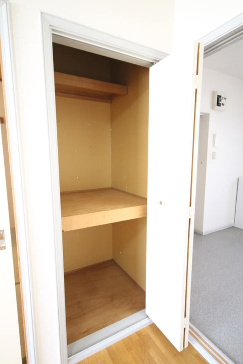 収納 フラワーハイツＢ