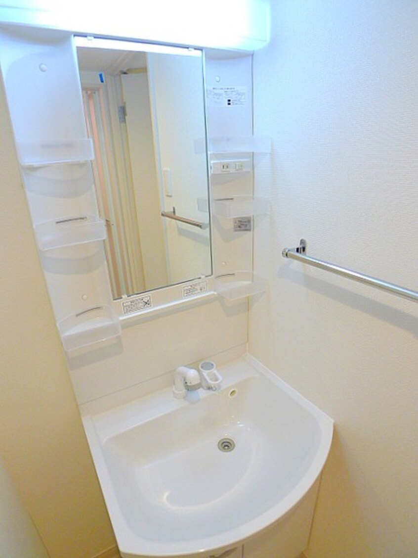 洗面 リブリ・ラ　サンサリテ西船橋