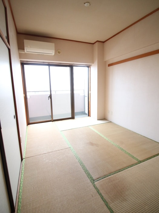 居室 コ－トアベニュ－横浜