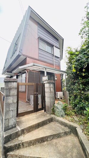 八王子市散田町四丁目貸家