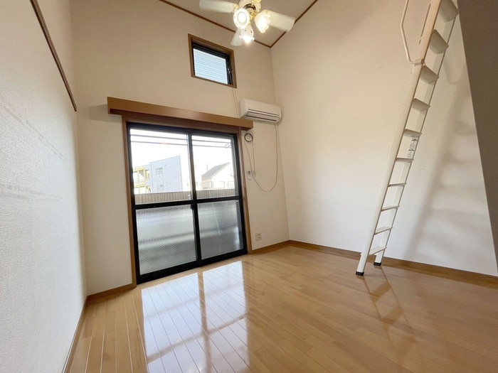 居室 池袋本町八景舎