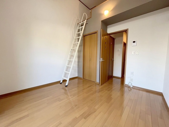 居室 池袋本町八景舎