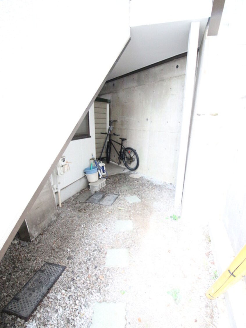 駐輪場 リヴィエ－ルノムラ