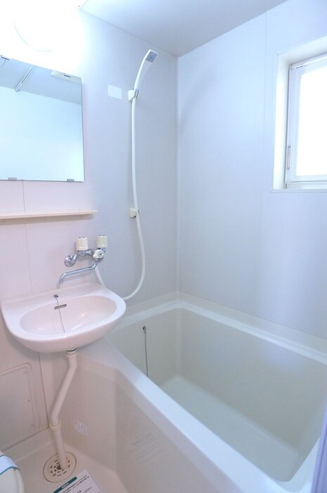 バス／シャワールーム等 メゾン岩瀬