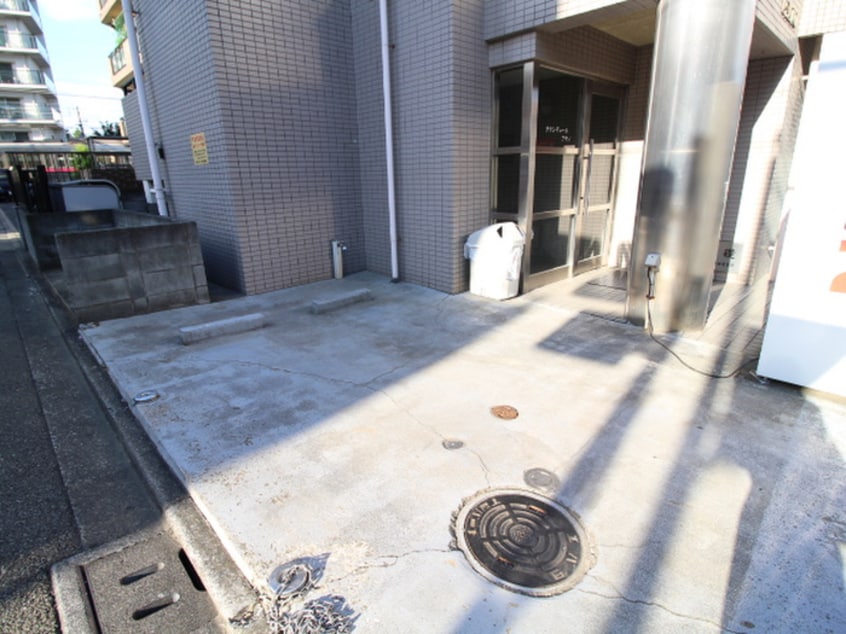 駐車場 グランデュールアサノ