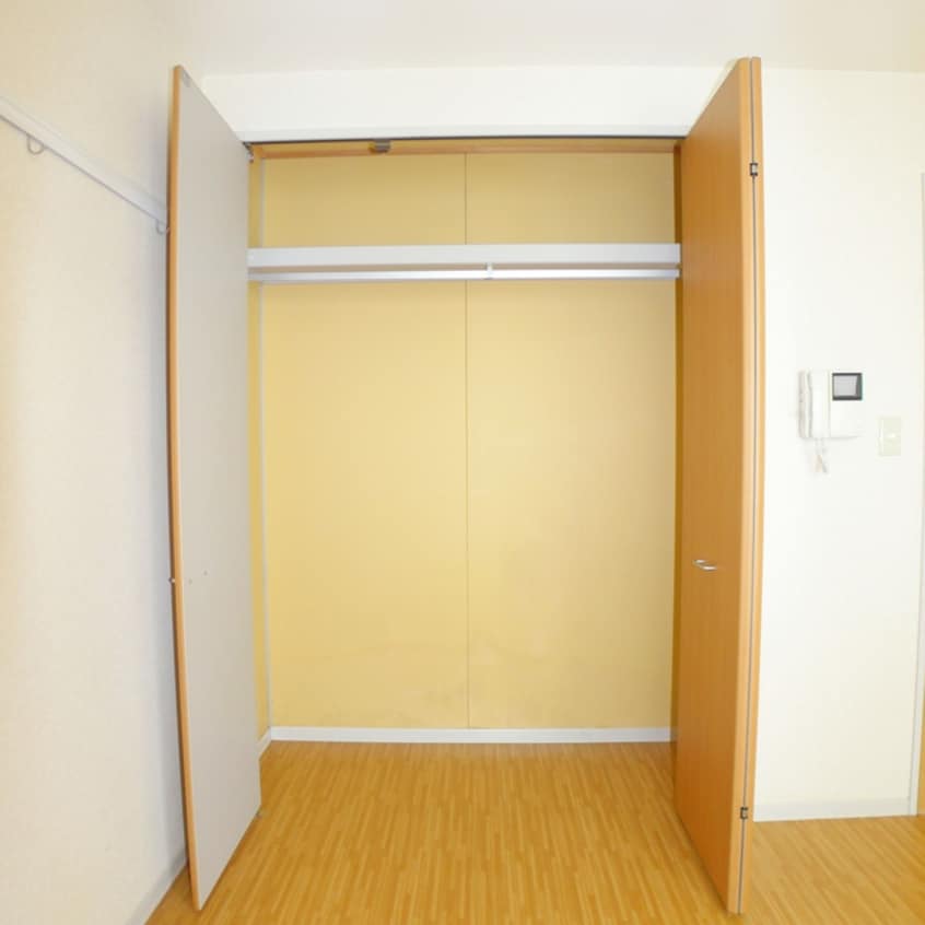 収納 メゾン・ディア－ヌ