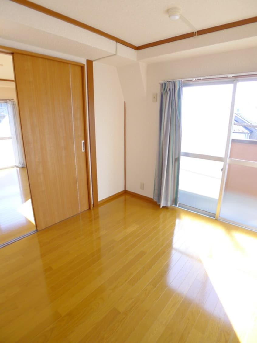 居室 ヤマトビル