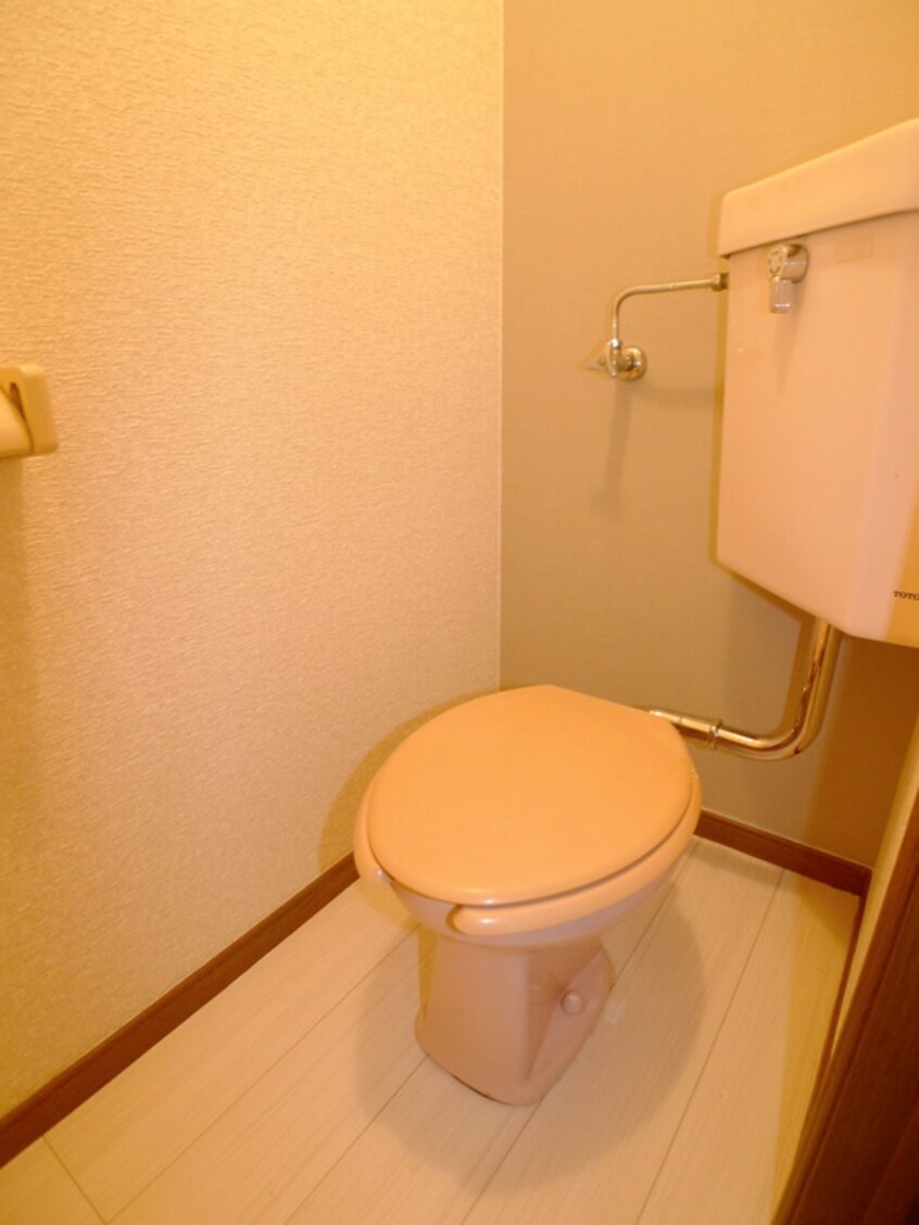 トイレ ヤマトビル