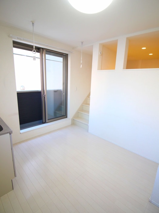 居室 クレア堀崎町