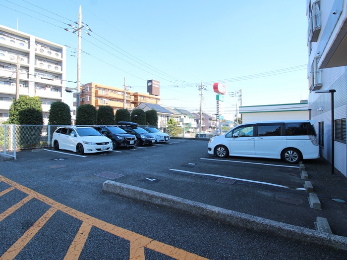 駐車場 ヒルトップいぶき野