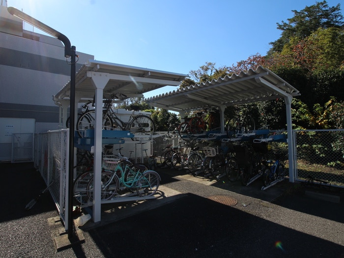 駐輪場 ヒルトップいぶき野