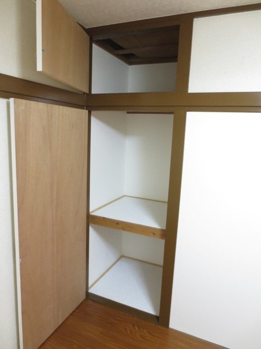 収納 ヨダヤビル