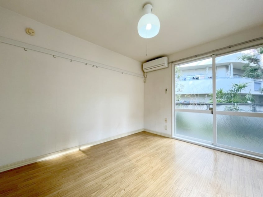 居室 カサベルデ