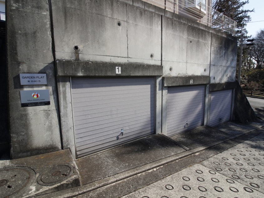 駐車場 ガーデンフラット