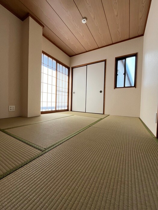 居室 リバ－サイド丸山