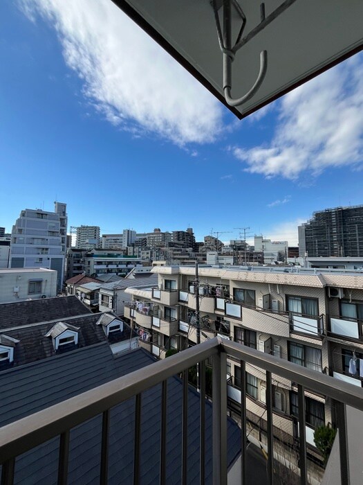 室内からの展望 リバ－サイド丸山