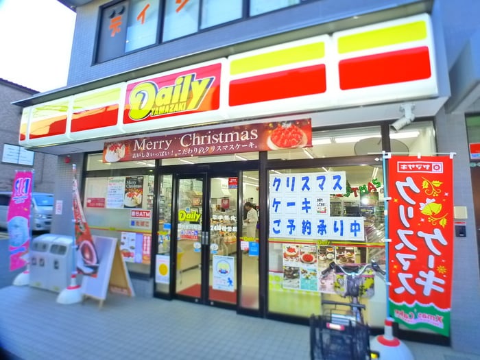 デイリーヤマザキ草加氷川町店(コンビニ)まで75m Best Stage LYNX草加