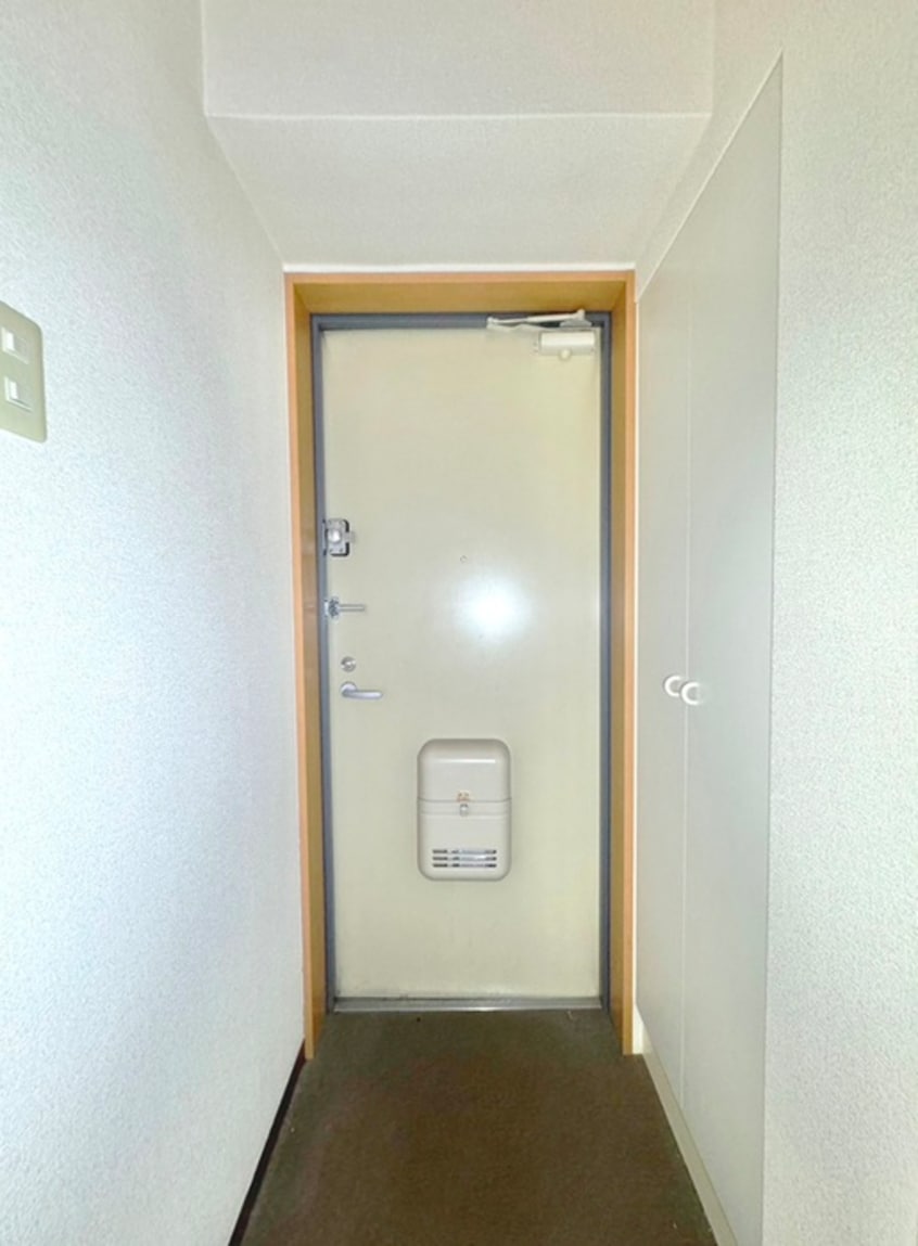 玄関 ペルテ市川Ⅱ