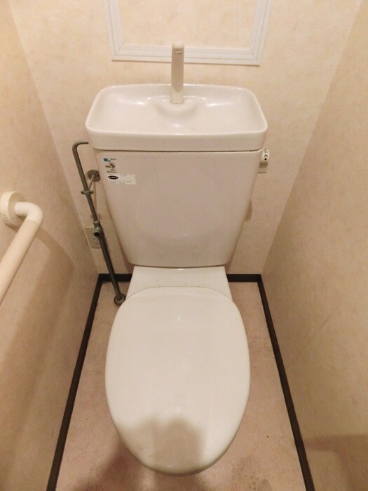 トイレ マ－ブル小手指
