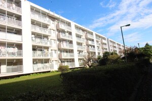 多摩川住宅ニー10号棟（107）