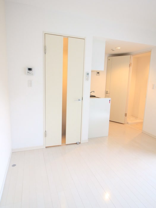 居室 YOKOHAMA MAJESTIC ROOTS