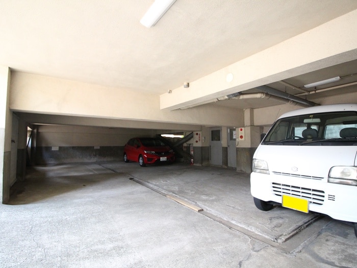 駐車場 目黒中央マンション