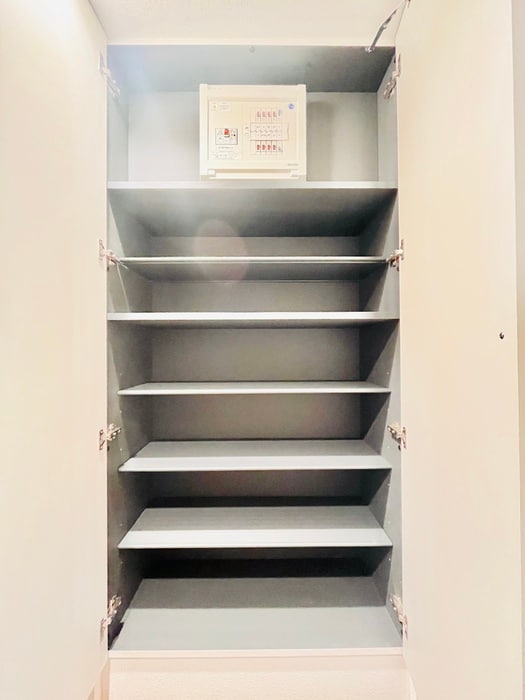 靴箱 NifitNIHONBASHIYOKOYAMACHO