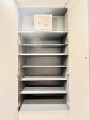 靴箱 NifitNIHONBASHIYOKOYAMACHO