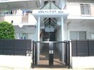 エントランス部分 セジュールド．ミワ弐番館